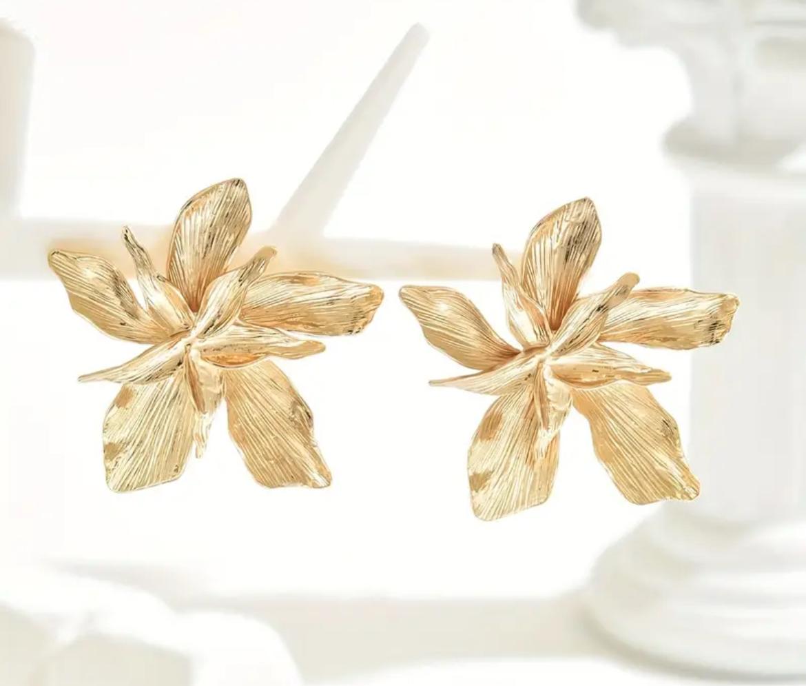 Vintage flower earrings