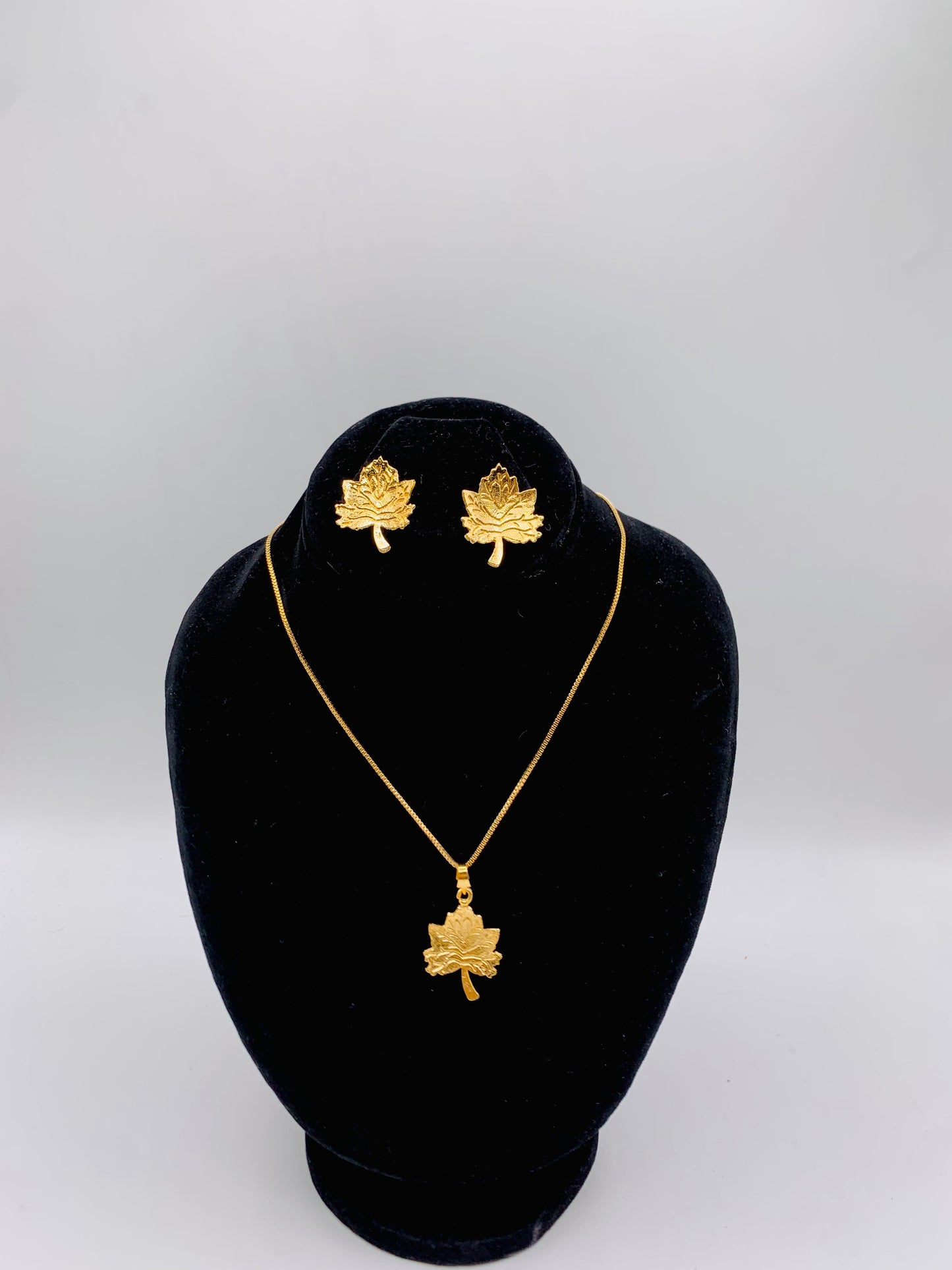 Autumn Charm Pendant Set - Gehne Shehne